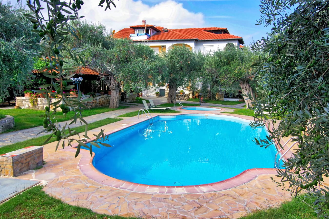 effis-garden-thasos-limenas